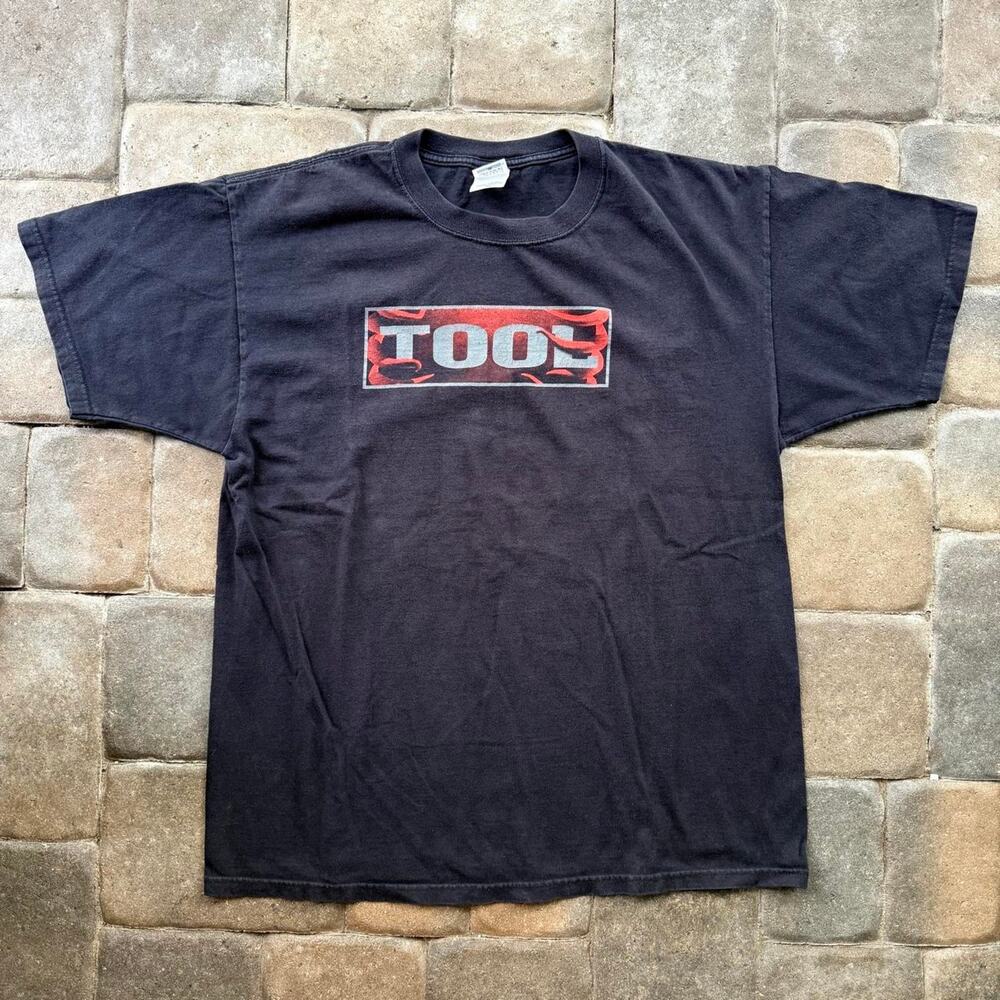 Y2k tool graphic t shirt